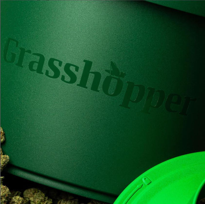 Grasshopper Supply Bucket